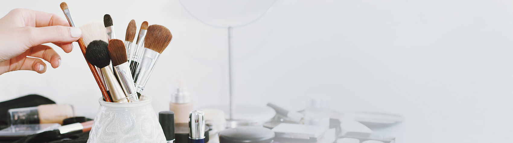 salute-e-bellezza-make-up_desk.jpg
