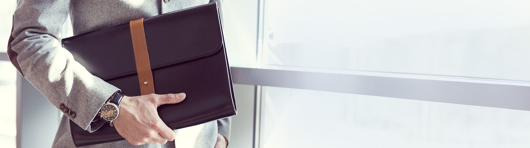 uomo-borse_desk.jpg