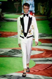 Abiti gucci uomo outlet