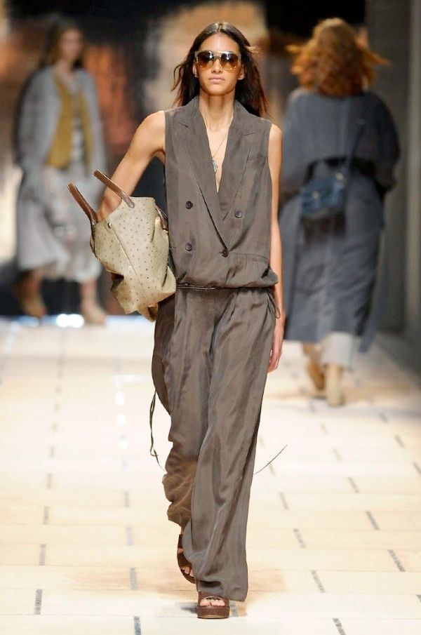 Borse sfilate trussardi hotsell