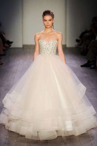 Lazaro, vestiti sposa 2017