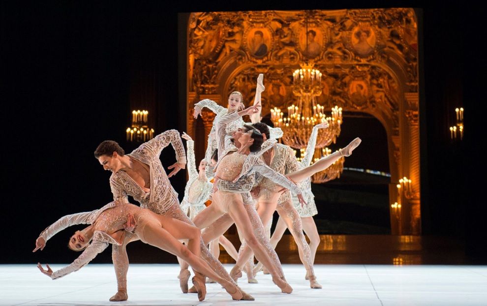 balmain costumi balletto renaissance opera de paris