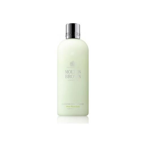 Molton Brown London glossing conditioner with plum-kadu