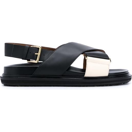 Marni sandali con design a incrocio - nero