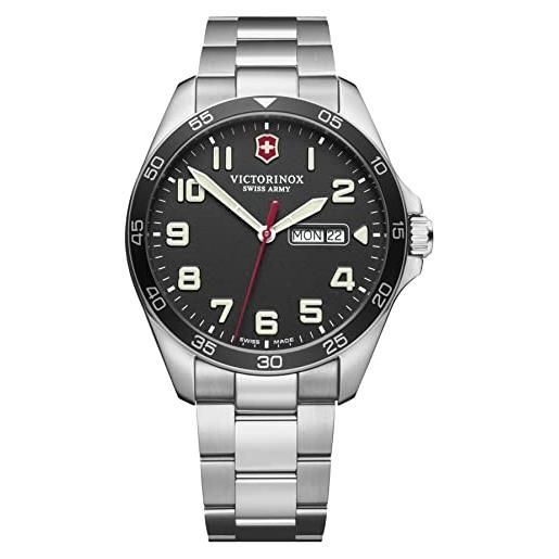 Victorinox field watch orologio da uomo analogico al quarzo con cinturino in acciaio inossidabile v241849, cinturino, argento, bracciale