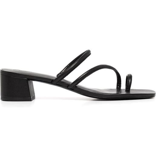 Reformation sandali con punta aperta - nero