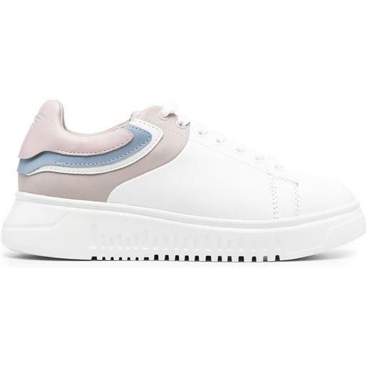 Emporio Armani sneakers con logo goffrato - bianco