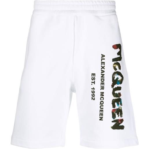 Alexander McQueen shorts sportivi con stampa graffiti - bianco