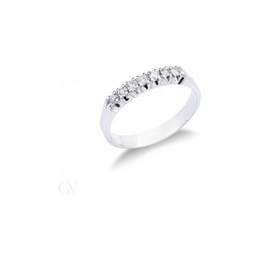 Gioielli di Valenza anello veretta a 7 pietre in oro bianco 18k con diamanti ct. 0,20