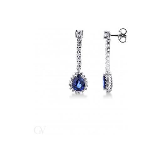 Gioielli di Valenza orecchini in oro bianco 18k con diamanti e zaffiri blu a goccia. 