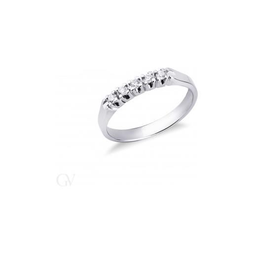 Gioielli di Valenza anello a 5 pietre in oro bianco 18k con diamanti ct 0,20