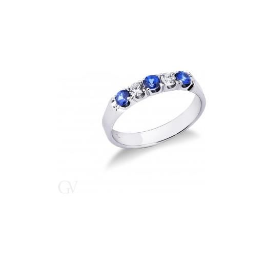 Gioielli di Valenza anello veretta in oro bianco 18k con due diamanti e tre zaffiri blu