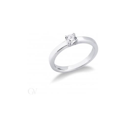 Gioielli di Valenza anello solitario a 4 punte in oro bianco 18k con diamante ct. 0,30