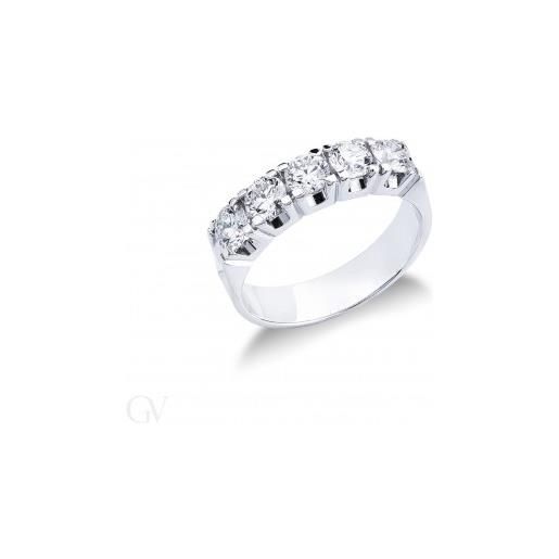 Gioielli di Valenza anello veretta a 5 pietre in oro bianco 18k con diamanti ct. 1,20. 
