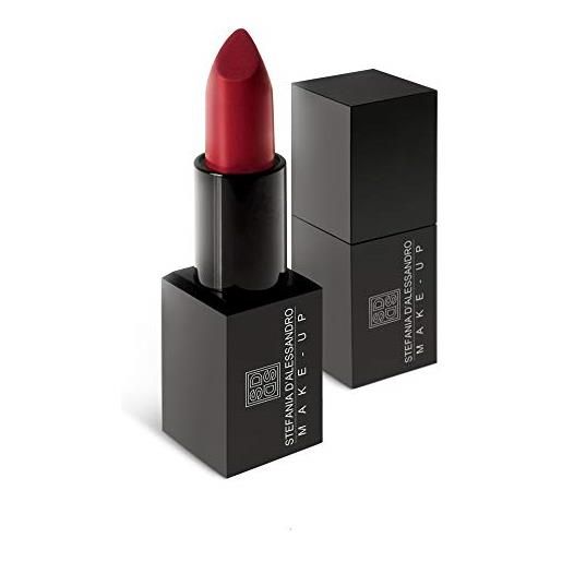 Stefania D'Alessandro Make-Up lipstick matte, deep red - rossetto stick opaco, rosso profondo - stefania d'alessandro makeup