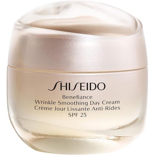 Shiseido linee per la cura del viso benefiance wrinkle smoothing day cream spf 25