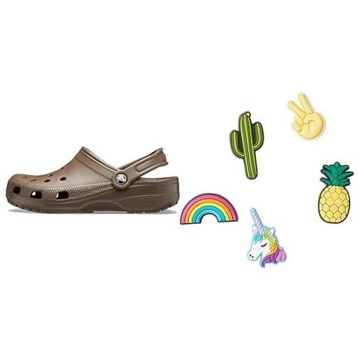 Crocs classic, zoccoli unisex - adulto, marrone (chocolate), 41/42 eu + shoe charm 5-pack, decorazione di scarpe, fun trend