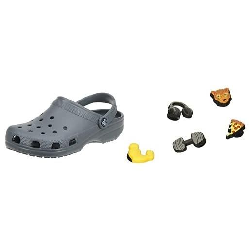 Crocs classic, zoccoli unisex - adulto, grigio (slate grey), 41/42 eu + get swole 5 pack, charm decorativi per scarpe, multicolore