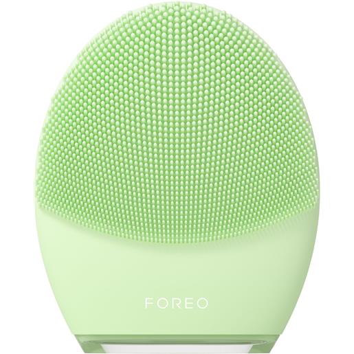 FOREO luna 4 face cleansing device