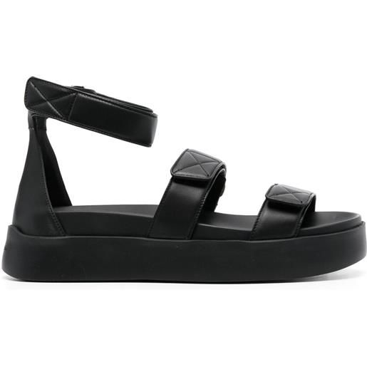 Santoni sandali con strappo - nero