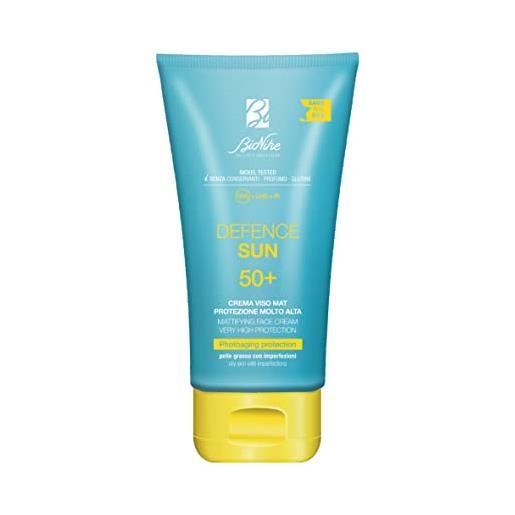 BioNike defence sun - crema viso mat 50+ , azione sebonormalizzante e antiossidante, waterproof e non appiccicosa, uniforma e ripara la pelle, 50 ml