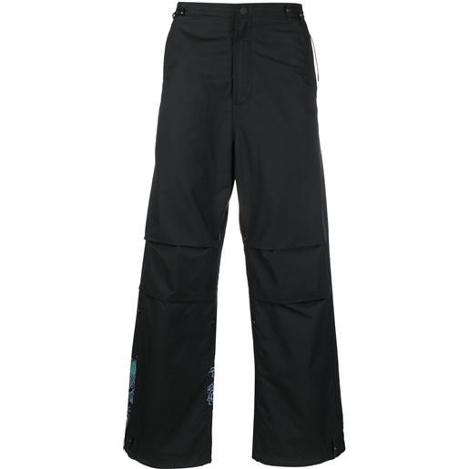 Maharishi pantaloni con stampa grafica - nero