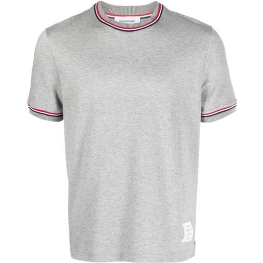Thom Browne t-shirt girocollo con applicazione - grigio