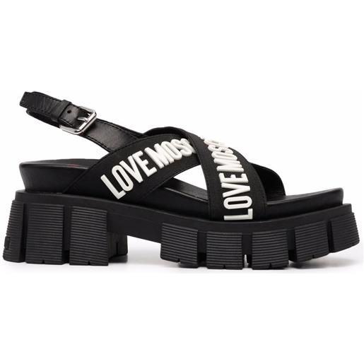 Love Moschino sandali con logo - nero