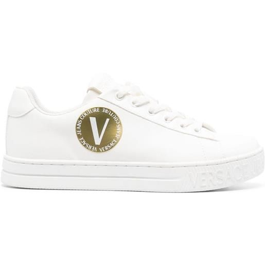 Versace Jeans Couture sneakers a punta tonda con applicazione - bianco