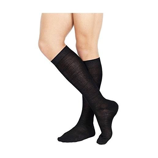 POMPEA CALZE confezione n. 6 paia calza uomo lunga pompea in pregiato filo di scozia. Disponibile nei colori nero, blu e grigio antracite. Articolo realizzato in 100% cotone. 
