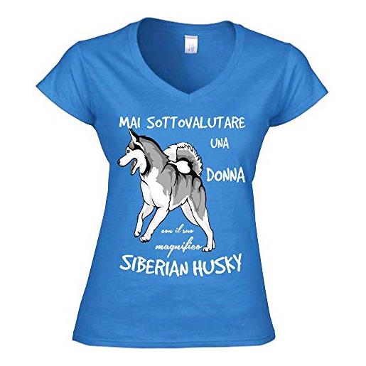 12Print t-shirt donna a v: mai sottovalutare una donna con il suo siberian husky (posa agile). Colore bluetto taglia l