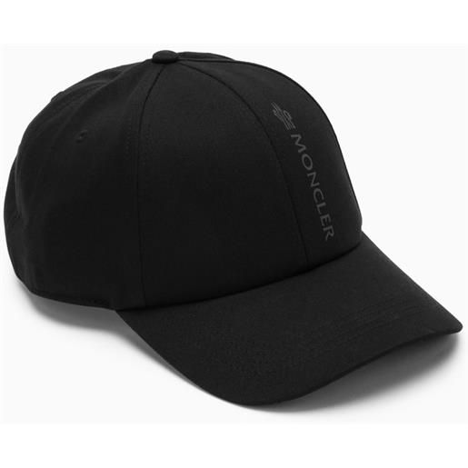 Moncler cappello nero con logo lettering