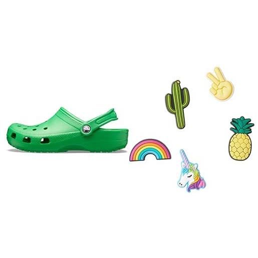 Crocs classic clogs (best sellers), zoccoli unisex-adulto, grass green, 50/51 eu + shoe charm 5-pack, decorazione di scarpe, fun trend