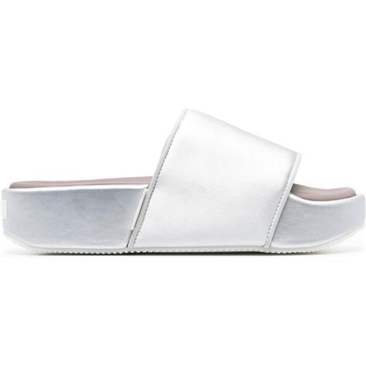 Y-3 sandali a punta aperta con suola rialzata - argento