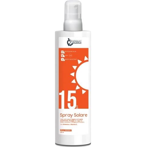Farmacisti per la ricerca sun spray corpo spf 15 protezione solare bassa 200 ml