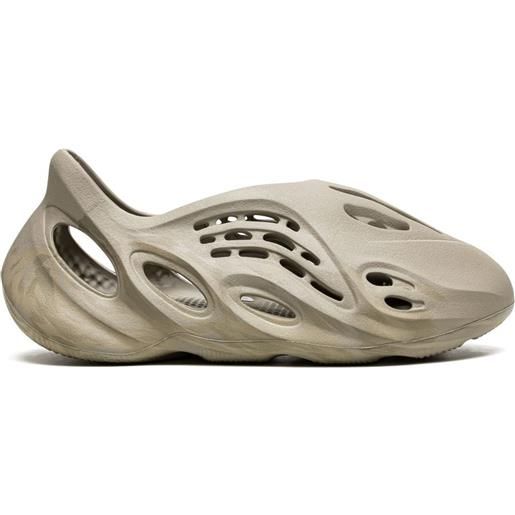 adidas Yeezy sneakers yeezy foam runner stone sage - toni neutri