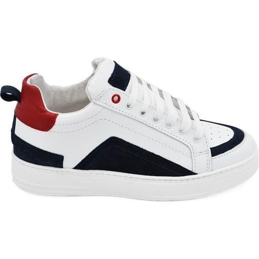Malu Shoes sneakers bassa uomo in vera pelle bianca con inserti di camoscio blu e pelle rossa fondo in gomma ultraleggera