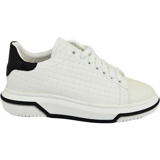 Malu Shoes scarpa sneakers uomo bassa in vera pelle intrecciata bianco con fortino nero gomma street bi-colore light antiscivolo