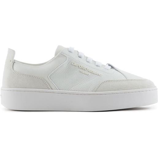 Emporio Armani sneakers con logo goffrato - bianco