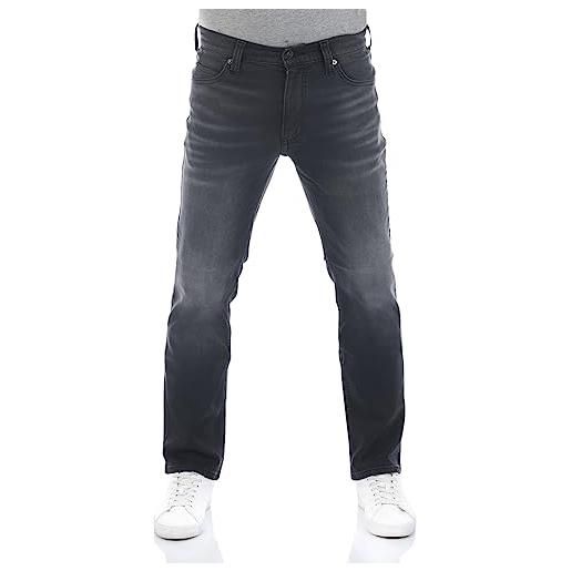 Mustang jeans da uomo tramper straight fit jeans pantaloni denim stretch cotone blu nero w30 w31 w32 w33 w34 w36 w38 w40, dark (1014741-4000-882), 32w x 30l