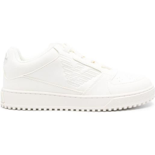 Emporio Armani sneakers con logo goffrato - bianco