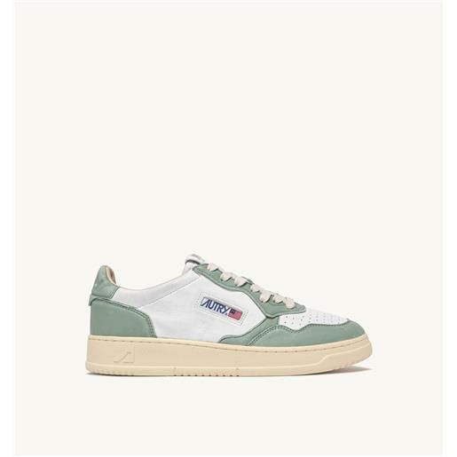 autry sneakers medalist low in pelle di capra washed bicolor bianco e verde