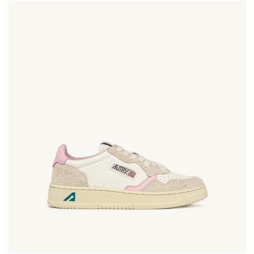 autry sneakers medalist low in pelle bicolor bianco e rosa e suede beige effetto hair