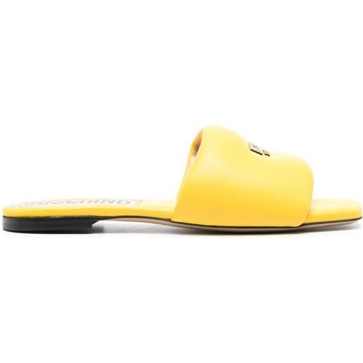 Moschino sandali con placca logo - giallo