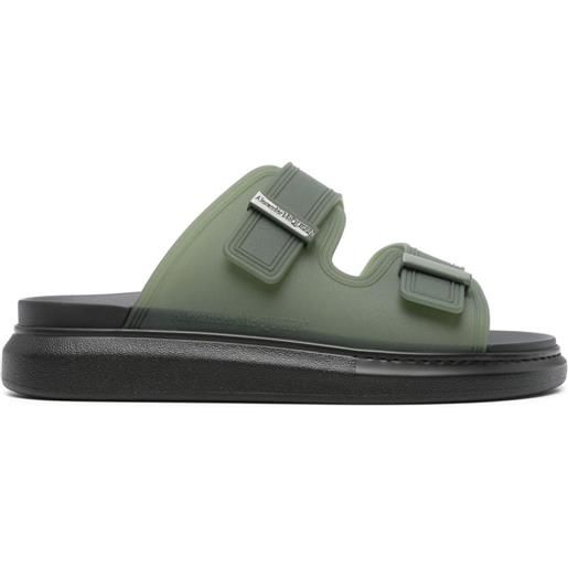Alexander McQueen sandali slides oversize - verde