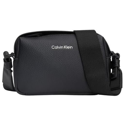 Calvin Klein borsa a tracolla uomo camera bag piccola, nero (ck black pebble), taglia unica