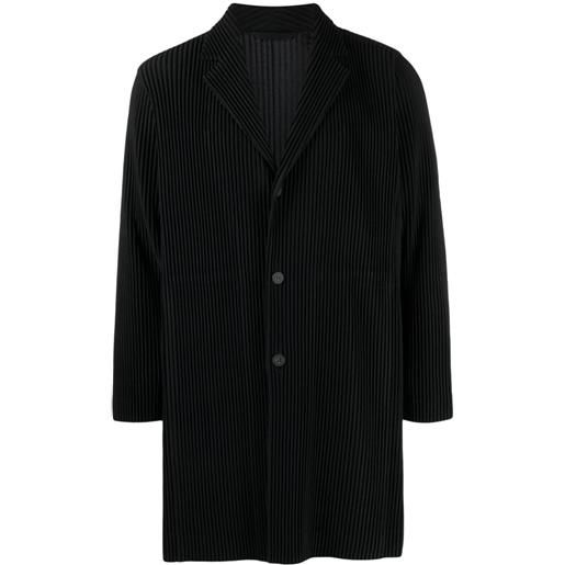 Issey Miyake Men cappotto lungo plissettato - nero