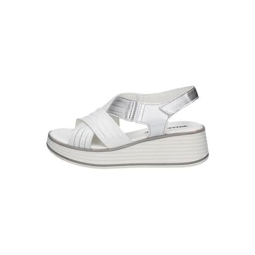 Valleverde sandali donna 49311 in pelle bianco modello casual. Una calzatura comoda adatta per tutte le occasioni. Primavera-estate 2023. Eu 38