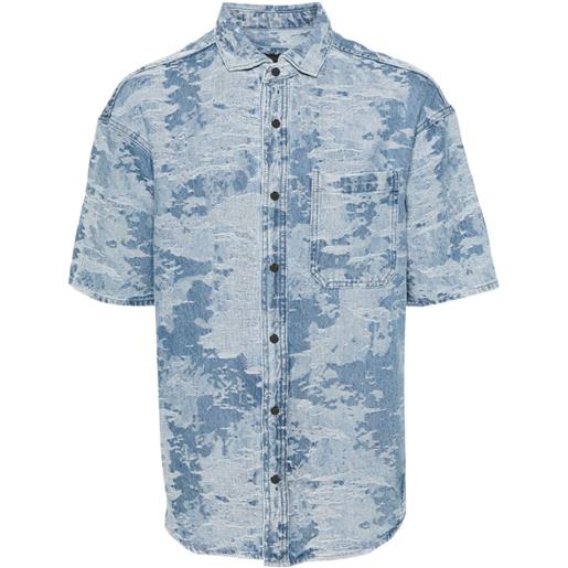 Emporio Armani camicia denim con stampa camouflage - blu