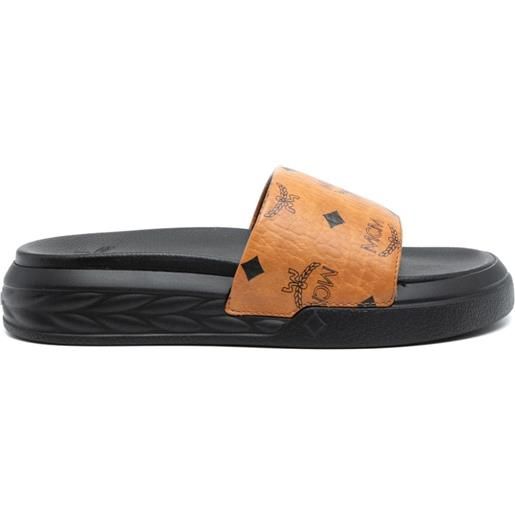 MCM sandali slides con stampa - marrone